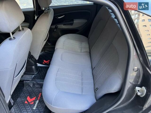 Чорний Фіат Лінеа, об'ємом двигуна 1.4 л та пробігом 184 тис. км за 5299 $, фото 31 на Automoto.ua