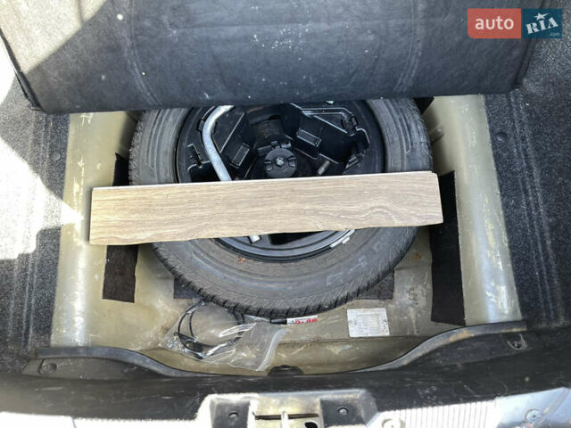 Фиат Линеа 2009 в Киеве на Automoto.ua Черный Фиат Линеа, объемом двигателя 1.4 л и пробегом 183 тыс. км за 4000 $, фото 42 на Automoto.ua