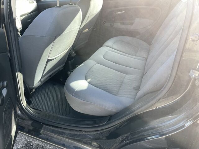 Фиат Линеа 2009 в Киеве на Automoto.ua Черный Фиат Линеа, объемом двигателя 1.4 л и пробегом 183 тыс. км за 4000 $, фото 6 на Automoto.ua