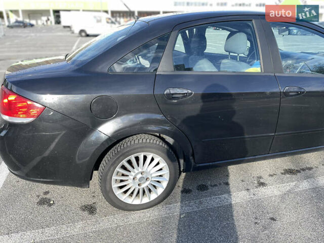 Фиат Линеа 2009 в Киеве на Automoto.ua Черный Фиат Линеа, объемом двигателя 1.4 л и пробегом 183 тыс. км за 4000 $, фото 40 на Automoto.ua