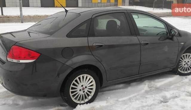 Чорний Фіат Лінеа, об'ємом двигуна 1.37 л та пробігом 124 тис. км за 2300 $, фото 4 на Automoto.ua