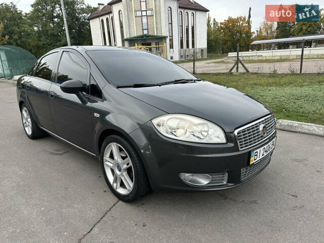 Черный Фиат Линеа, объемом двигателя 0 л и пробегом 144 тыс. км за 4950 $, фото 2 на Automoto.ua