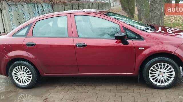 Червоний Фіат Лінеа, об'ємом двигуна 1.4 л та пробігом 270 тис. км за 3200 $, фото 3 на Automoto.ua
