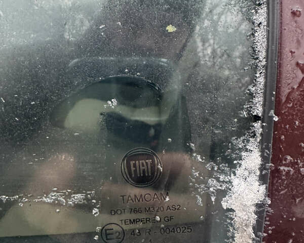 Червоний Фіат Лінеа, об'ємом двигуна 1.4 л та пробігом 194 тис. км за 5300 $, фото 7 на Automoto.ua