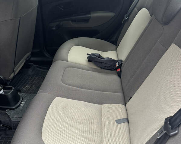 Червоний Фіат Лінеа, об'ємом двигуна 1.4 л та пробігом 194 тис. км за 5300 $, фото 24 на Automoto.ua