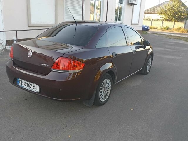 Червоний Фіат Лінеа, об'ємом двигуна 1.4 л та пробігом 210 тис. км за 4500 $, фото 3 на Automoto.ua