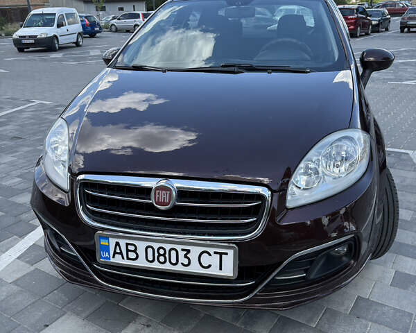 Красный Фиат Линеа, объемом двигателя 1.37 л и пробегом 155 тыс. км за 5000 $, фото 12 на Automoto.ua