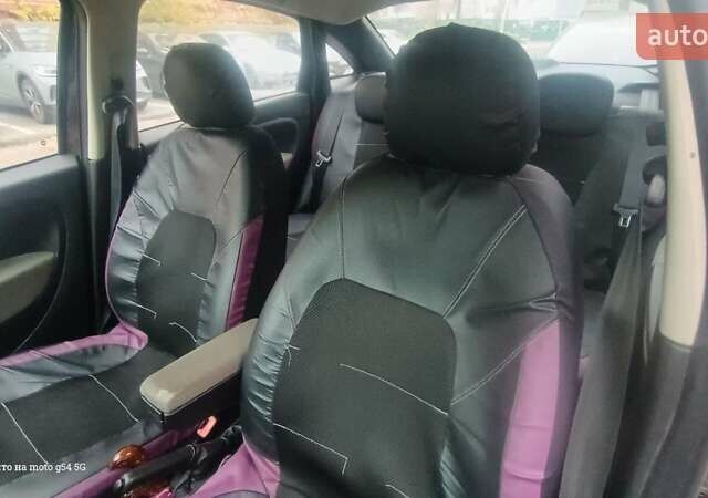 Червоний Фіат Лінеа, об'ємом двигуна 1.25 л та пробігом 245 тис. км за 5100 $, фото 3 на Automoto.ua