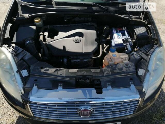 Фиат Линеа, объемом двигателя 1.4 л и пробегом 170 тыс. км за 4500 $, фото 4 на Automoto.ua