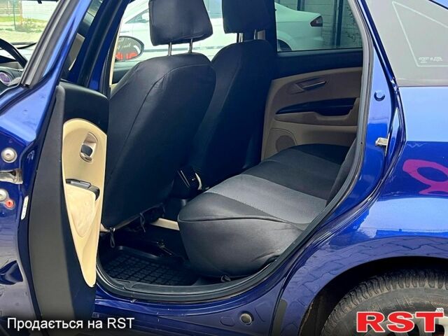 Фиат Линеа, объемом двигателя 1.3 л и пробегом 227 тыс. км за 4799 $, фото 5 на Automoto.ua