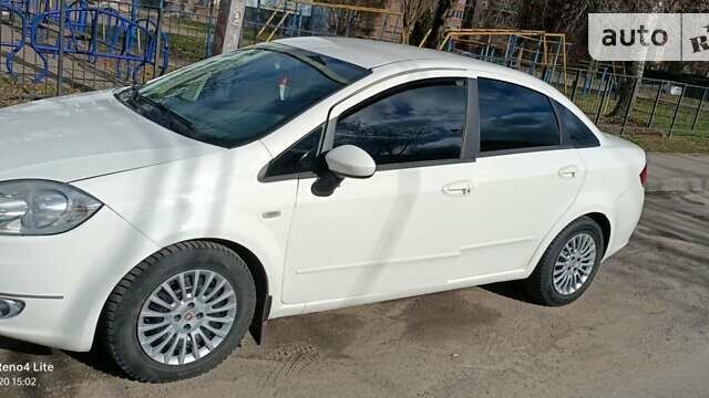 Фиат Линеа, объемом двигателя 1.25 л и пробегом 203 тыс. км за 5500 $, фото 6 на Automoto.ua