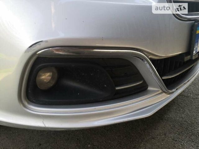 Фиат Линеа, объемом двигателя 1.4 л и пробегом 195 тыс. км за 5000 $, фото 1 на Automoto.ua