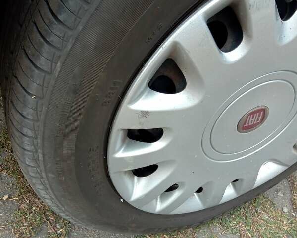 Фиат Линеа, объемом двигателя 0 л и пробегом 256 тыс. км за 4500 $, фото 8 на Automoto.ua