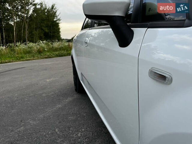 Фиат Линеа, объемом двигателя 1.37 л и пробегом 179 тыс. км за 4999 $, фото 9 на Automoto.ua