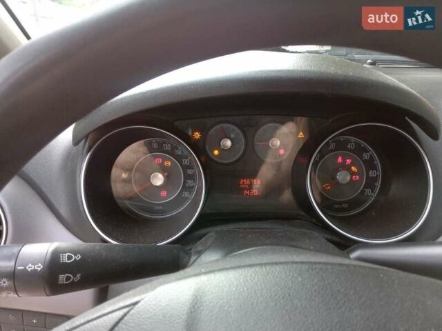 Фиат Линеа, объемом двигателя 0 л и пробегом 256 тыс. км за 4500 $, фото 3 на Automoto.ua
