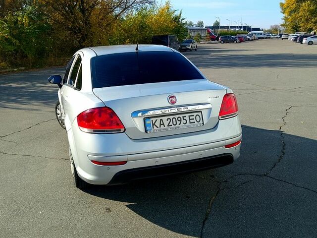 Фиат Линеа, объемом двигателя 1.3 л и пробегом 227 тыс. км за 5000 $, фото 5 на Automoto.ua