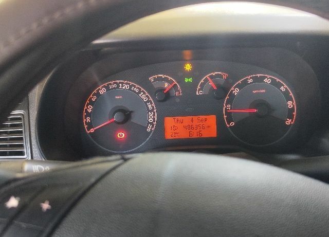 Серый Фиат Линеа, объемом двигателя 1.2 л и пробегом 488 тыс. км за 2100 $, фото 3 на Automoto.ua