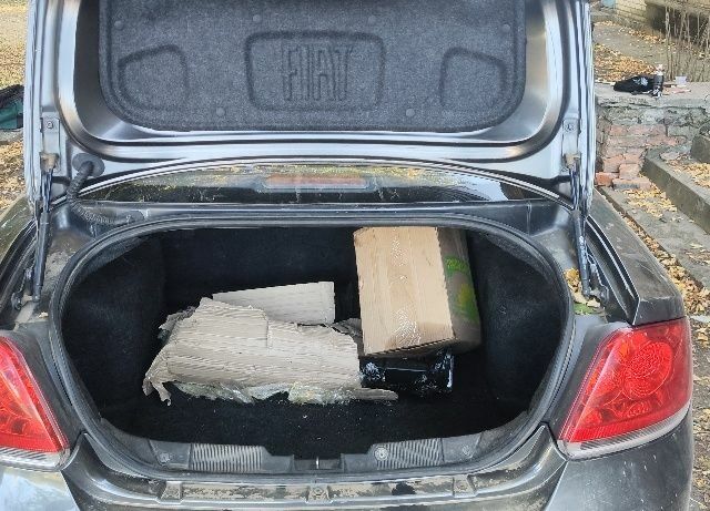 Серый Фиат Линеа, объемом двигателя 1.2 л и пробегом 488 тыс. км за 2100 $, фото 10 на Automoto.ua