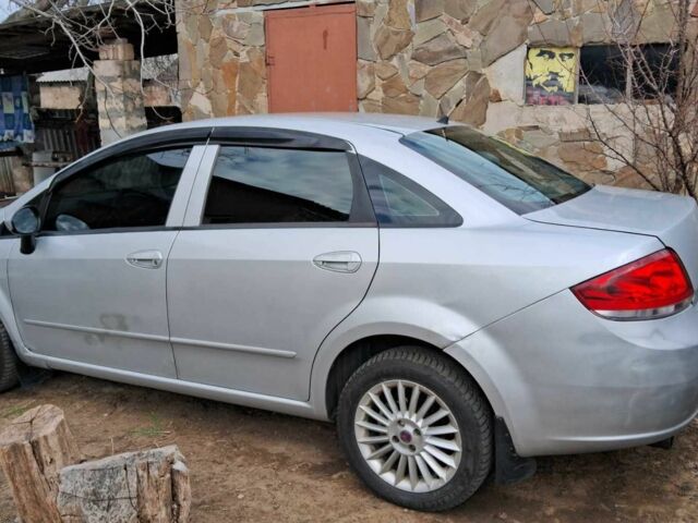 Серый Фиат Линеа, объемом двигателя 1.4 л и пробегом 240 тыс. км за 3600 $, фото 7 на Automoto.ua