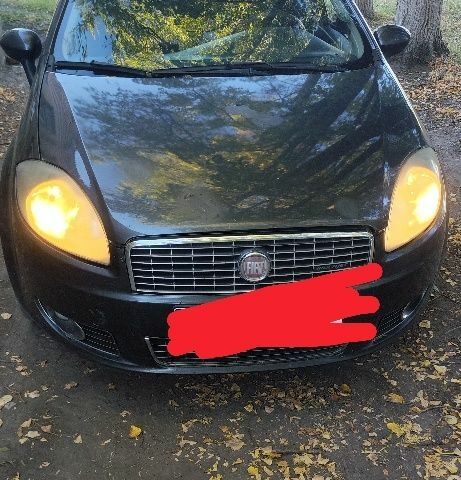 Серый Фиат Линеа, объемом двигателя 1.2 л и пробегом 488 тыс. км за 2100 $, фото 2 на Automoto.ua