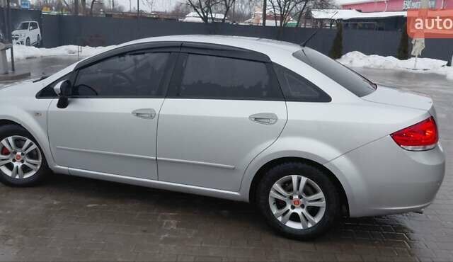 Серый Фиат Линеа, объемом двигателя 1.4 л и пробегом 235 тыс. км за 3800 $, фото 7 на Automoto.ua