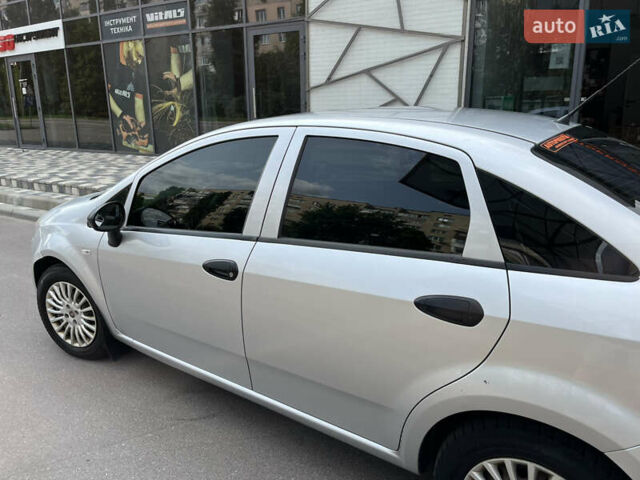 Сірий Фіат Лінеа, об'ємом двигуна 1.37 л та пробігом 281 тис. км за 3200 $, фото 10 на Automoto.ua