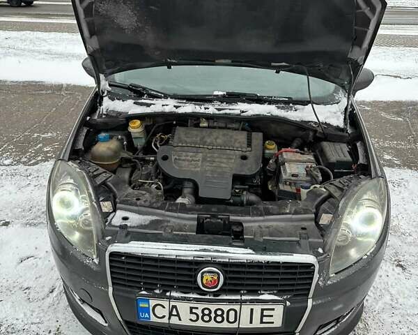 Серый Фиат Линеа, объемом двигателя 1.25 л и пробегом 305 тыс. км за 4800 $, фото 3 на Automoto.ua