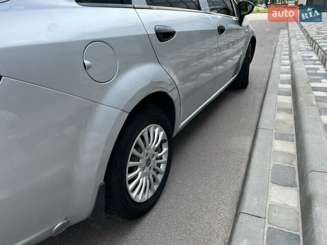 Сірий Фіат Лінеа, об'ємом двигуна 1.37 л та пробігом 281 тис. км за 3200 $, фото 8 на Automoto.ua