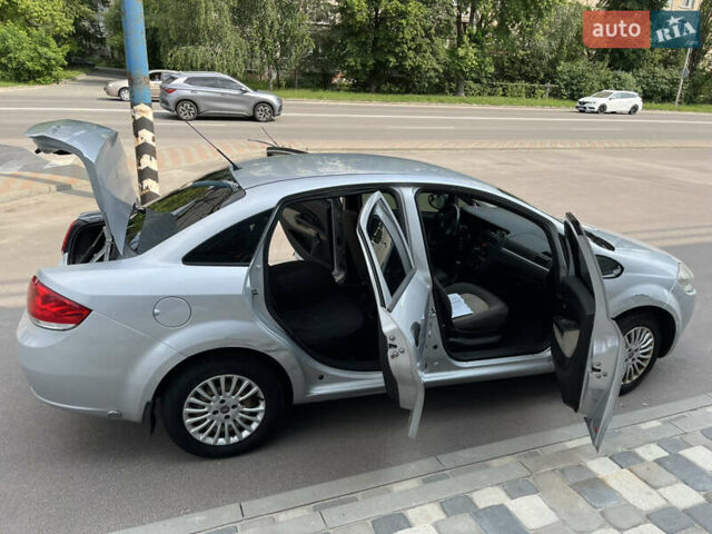 Сірий Фіат Лінеа, об'ємом двигуна 1.37 л та пробігом 281 тис. км за 3200 $, фото 4 на Automoto.ua