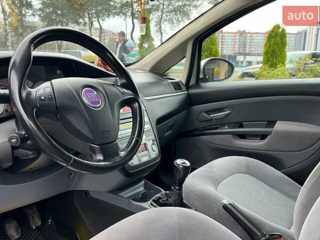Серый Фиат Линеа, объемом двигателя 1.37 л и пробегом 185 тыс. км за 4999 $, фото 9 на Automoto.ua