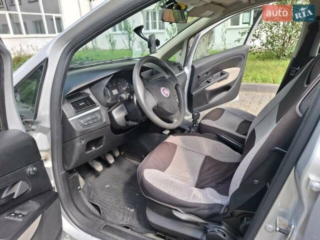 Сірий Фіат Лінеа, об'ємом двигуна 1.37 л та пробігом 77 тис. км за 5099 $, фото 4 на Automoto.ua
