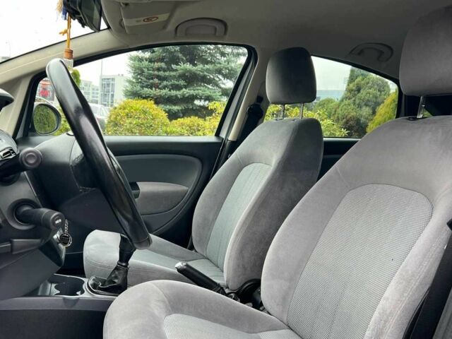 Сірий Фіат Лінеа, об'ємом двигуна 1.4 л та пробігом 185 тис. км за 4999 $, фото 8 на Automoto.ua