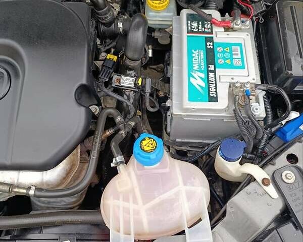 Сірий Фіат Лінеа, об'ємом двигуна 1.4 л та пробігом 181 тис. км за 3999 $, фото 5 на Automoto.ua