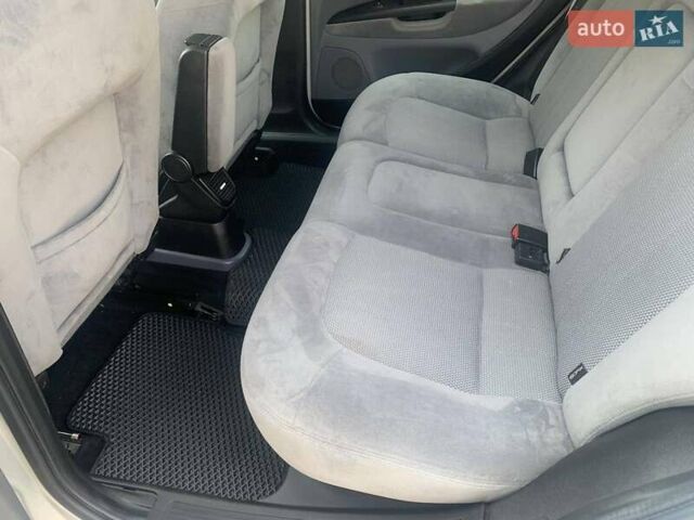 Серый Фиат Линеа, объемом двигателя 1.37 л и пробегом 182 тыс. км за 4500 $, фото 4 на Automoto.ua