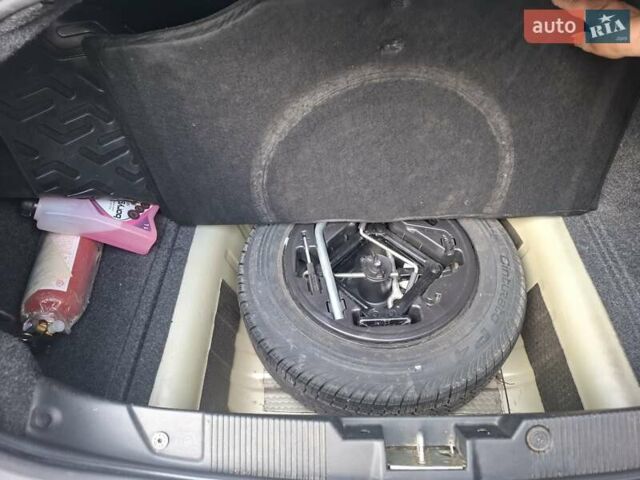 Сірий Фіат Лінеа, об'ємом двигуна 1.37 л та пробігом 77 тис. км за 5099 $, фото 9 на Automoto.ua