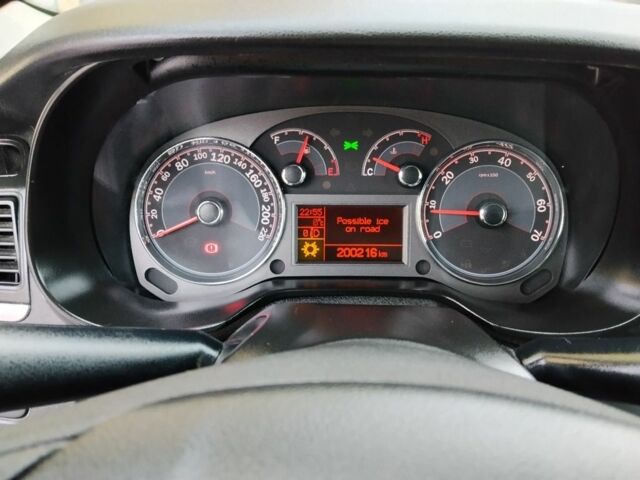 Сірий Фіат Лінеа, об'ємом двигуна 1.4 л та пробігом 200 тис. км за 4300 $, фото 6 на Automoto.ua