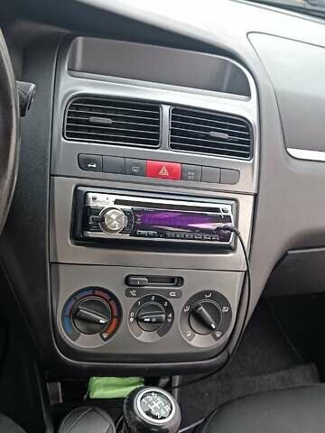 Сірий Фіат Лінеа, об'ємом двигуна 1.37 л та пробігом 253 тис. км за 4000 $, фото 8 на Automoto.ua