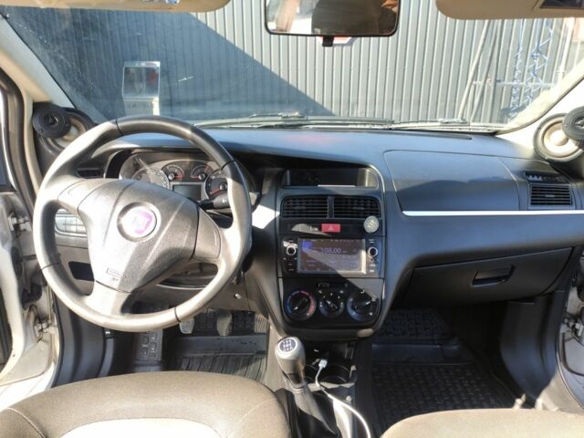 Сірий Фіат Лінеа, об'ємом двигуна 1.4 л та пробігом 180 тис. км за 2700 $, фото 6 на Automoto.ua