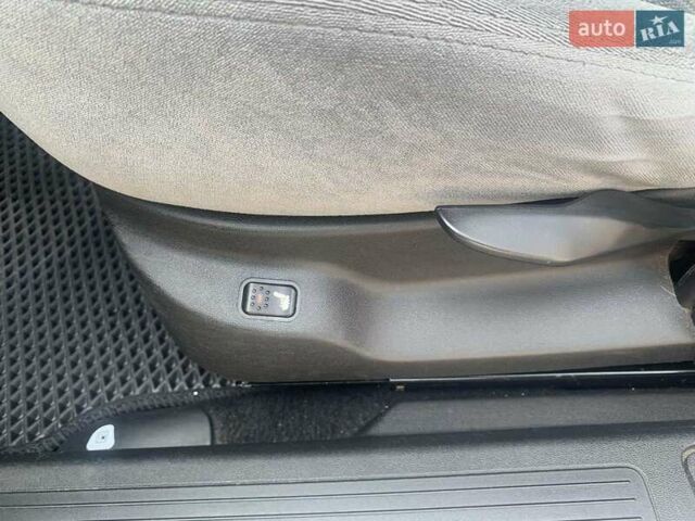 Серый Фиат Линеа, объемом двигателя 1.37 л и пробегом 182 тыс. км за 4500 $, фото 19 на Automoto.ua