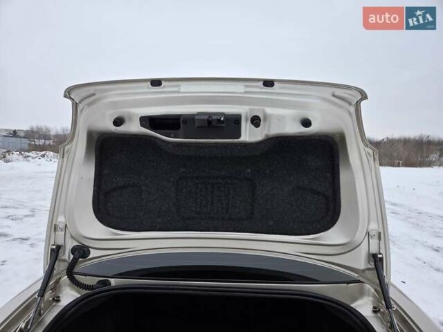 Серый Фиат Линеа, объемом двигателя 1.4 л и пробегом 33 тыс. км за 5900 $, фото 13 на Automoto.ua