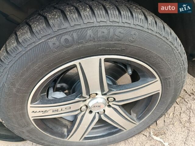 Сірий Фіат Лінеа, об'ємом двигуна 1.37 л та пробігом 34 тис. км за 6250 $, фото 6 на Automoto.ua