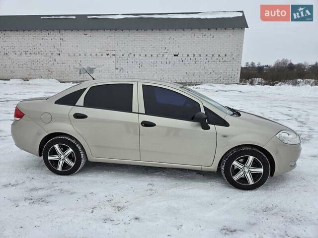 Серый Фиат Линеа, объемом двигателя 1.4 л и пробегом 33 тыс. км за 5900 $, фото 5 на Automoto.ua