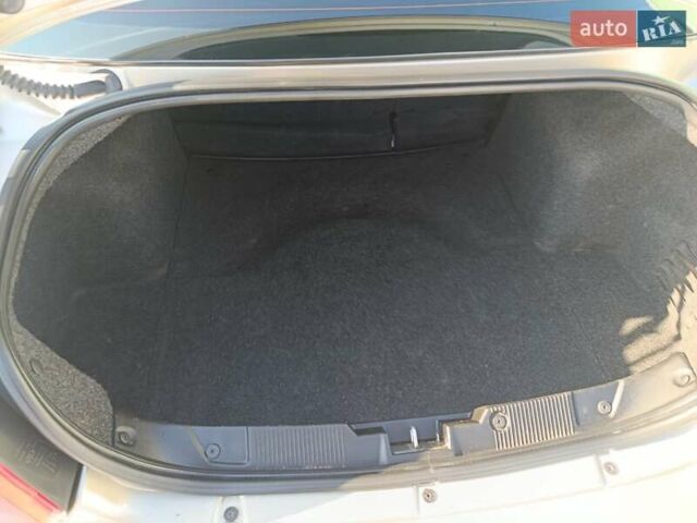 Серый Фиат Линеа, объемом двигателя 1.37 л и пробегом 33 тыс. км за 6250 $, фото 7 на Automoto.ua