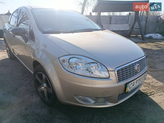 Сірий Фіат Лінеа, об'ємом двигуна 1.37 л та пробігом 34 тис. км за 6250 $, фото 3 на Automoto.ua