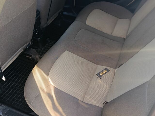 Сірий Фіат Лінеа, об'ємом двигуна 1.4 л та пробігом 34 тис. км за 6250 $, фото 2 на Automoto.ua