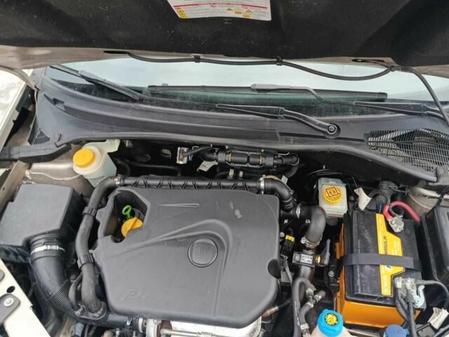 Серый Фиат Линеа, объемом двигателя 1.4 л и пробегом 34 тыс. км за 6250 $, фото 3 на Automoto.ua