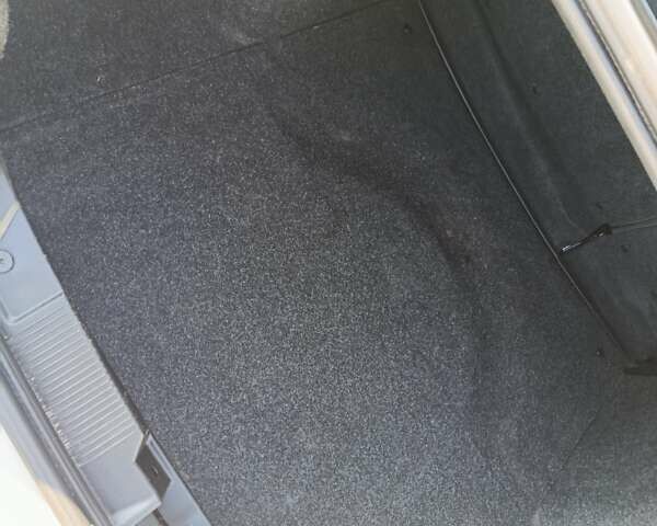 Серый Фиат Линеа, объемом двигателя 1.37 л и пробегом 33 тыс. км за 6250 $, фото 9 на Automoto.ua