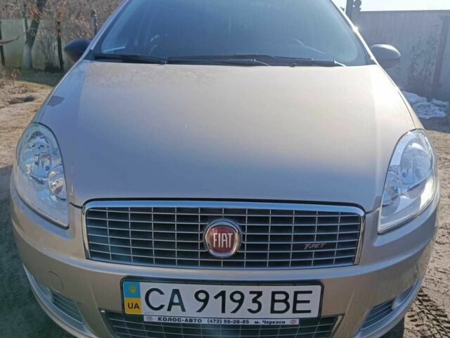 Серый Фиат Линеа, объемом двигателя 1.4 л и пробегом 34 тыс. км за 6250 $, фото 8 на Automoto.ua