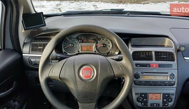 Сірий Фіат Лінеа, об'ємом двигуна 1.25 л та пробігом 54 тис. км за 7700 $, фото 13 на Automoto.ua