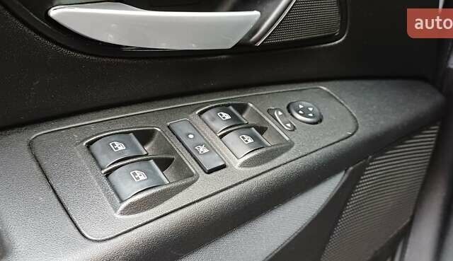 Сірий Фіат Лінеа, об'ємом двигуна 1.25 л та пробігом 53 тис. км за 7500 $, фото 18 на Automoto.ua